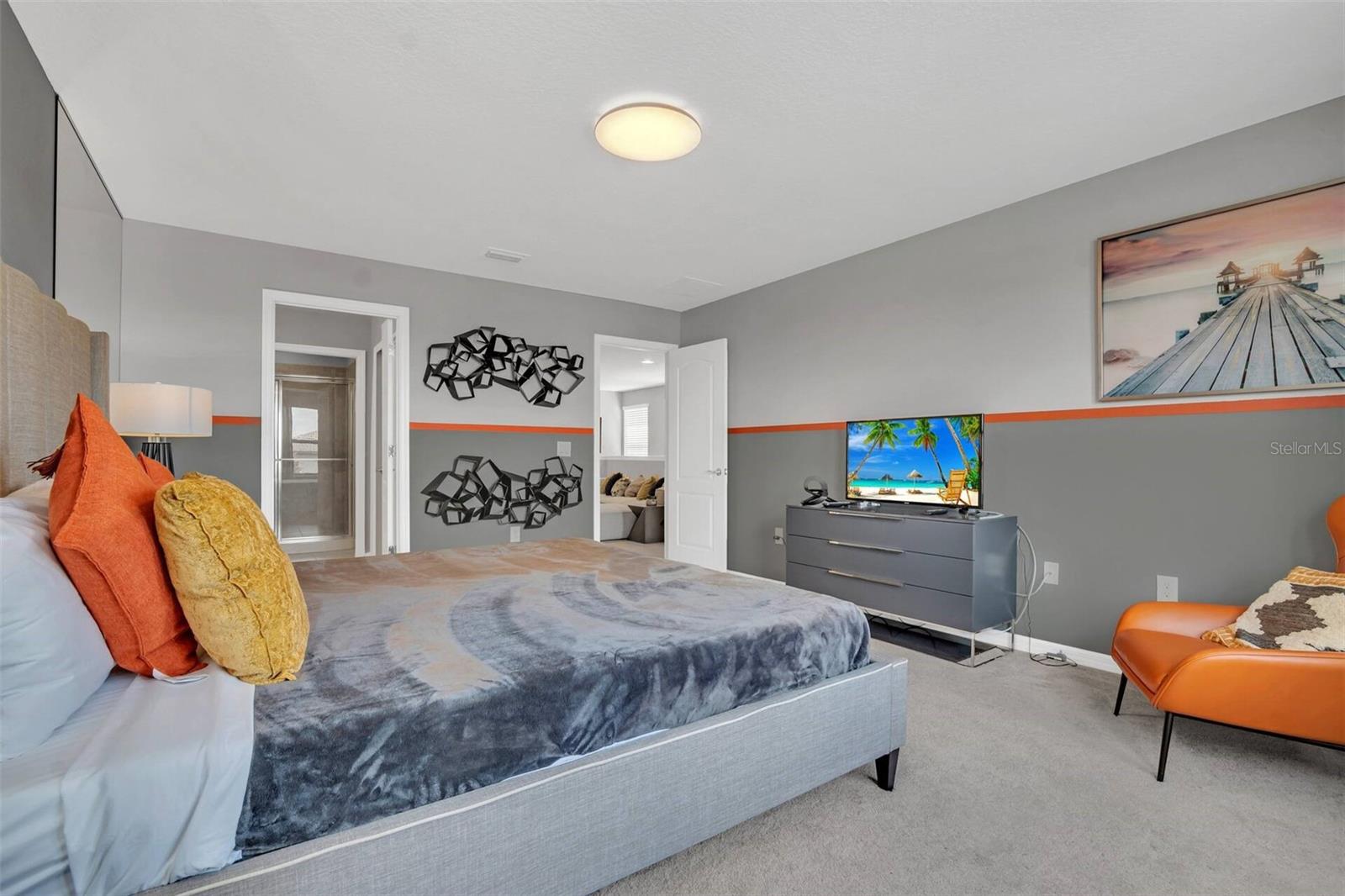 Image 4 of 64 For 8900 Sydney Avenue