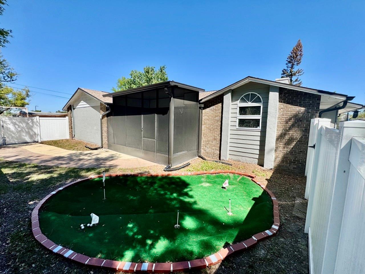 Image 4 of 40 For 8640 8th Street