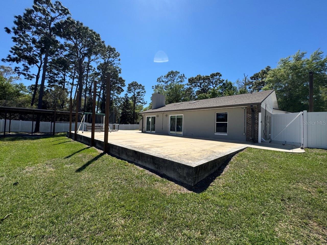 Image 5 of 40 For 8640 8th Street