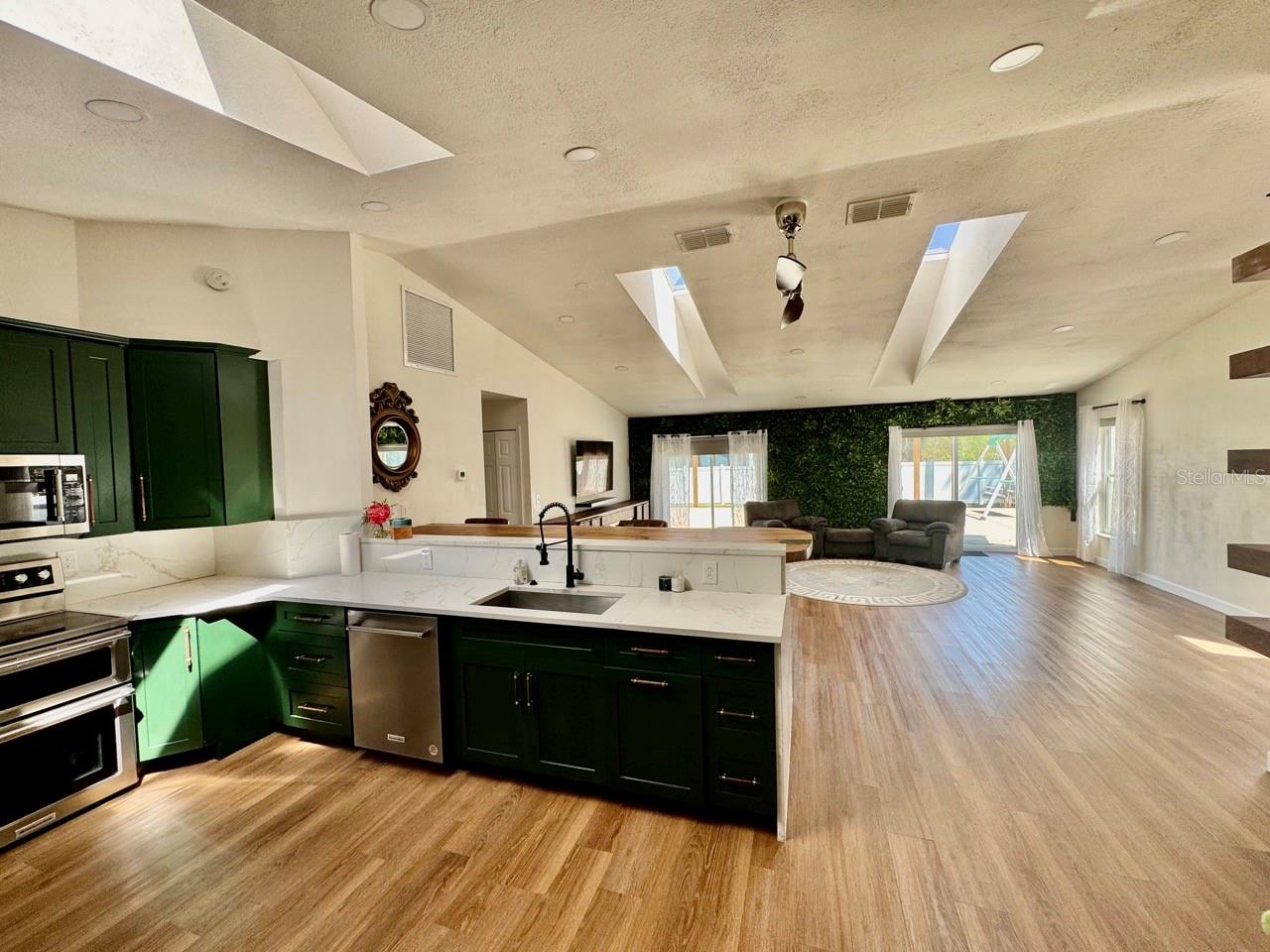 Image 6 of 40 For 8640 8th Street