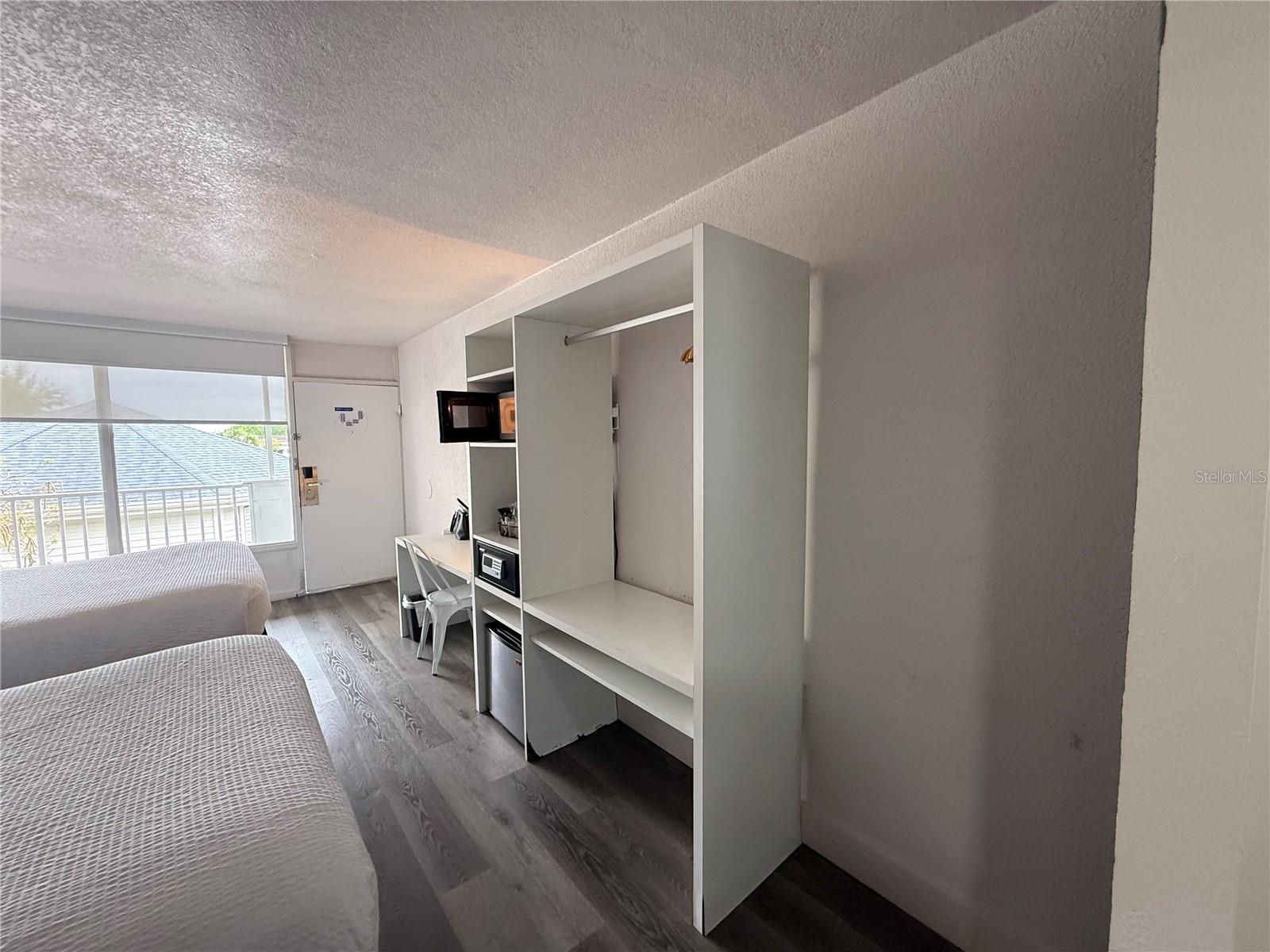 Image 5 of 11 For 2930 Polynesian Isles Boulevard 233