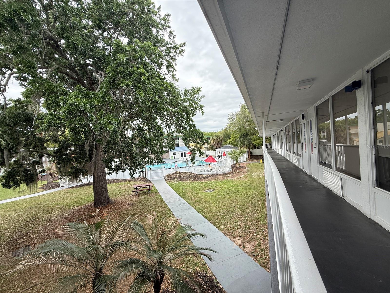 Image 9 of 11 For 2930 Polynesian Isles Boulevard 233