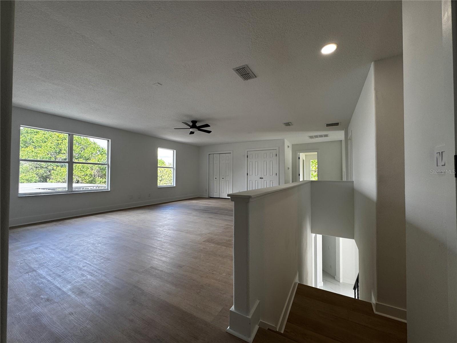 Image 14 of 24 For 219 Largovista Drive