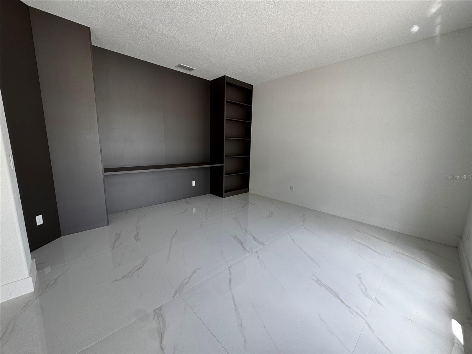 Image 3 of 24 For 219 Largovista Drive