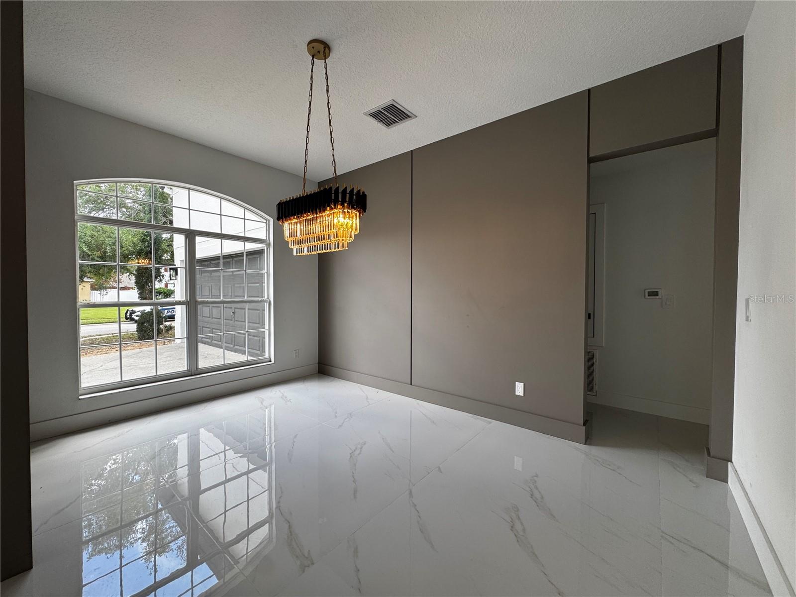 Image 4 of 24 For 219 Largovista Drive