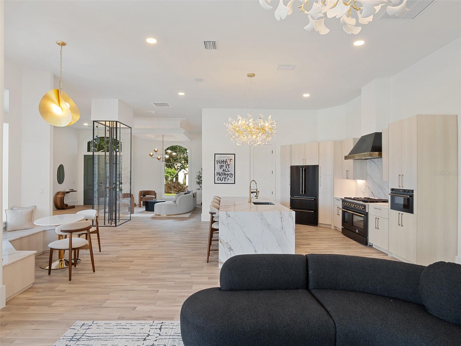 Image 11 of 51 For 5138 Fairway Oaks Dr