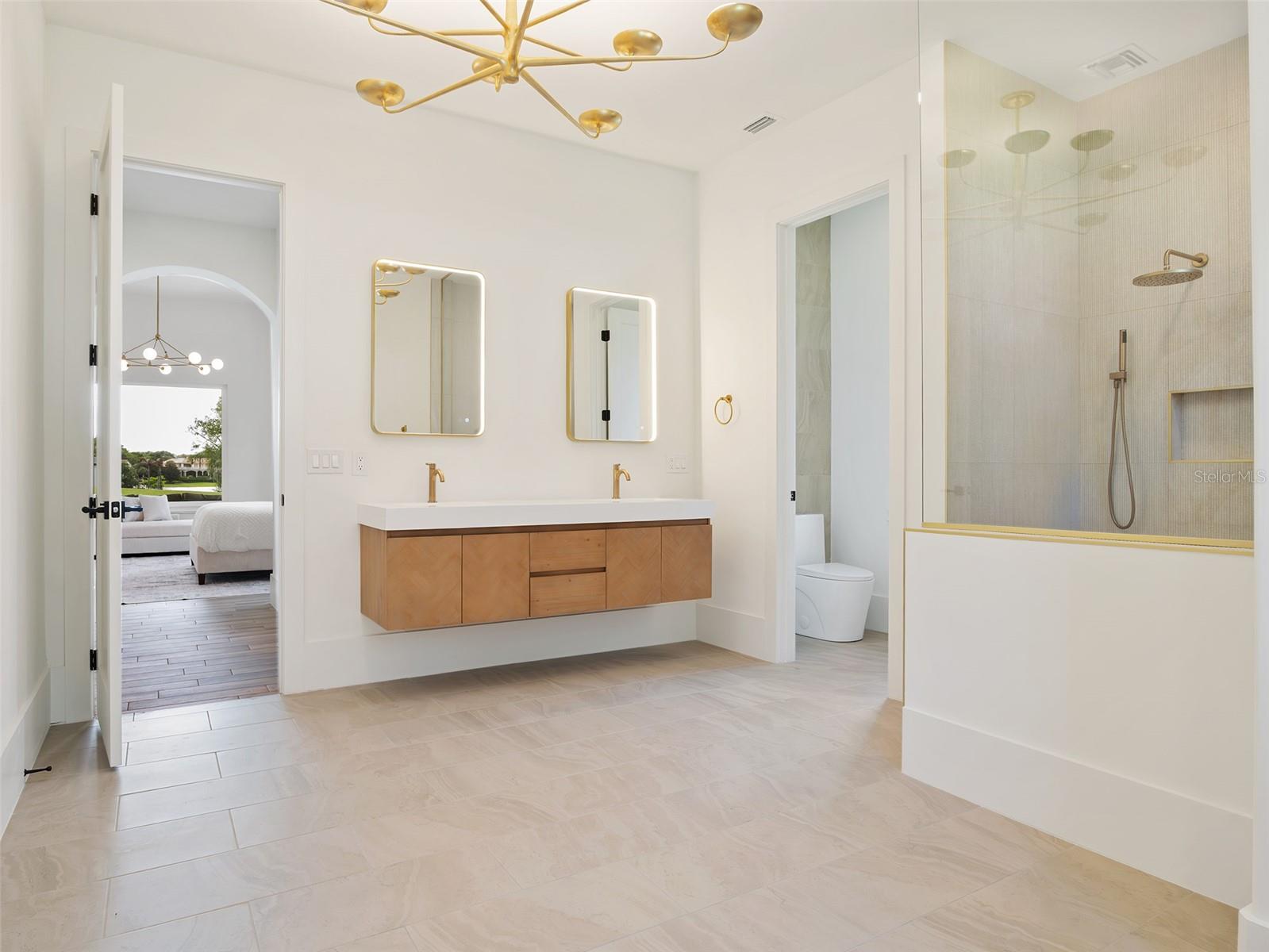 Image 17 of 51 For 5138 Fairway Oaks Dr