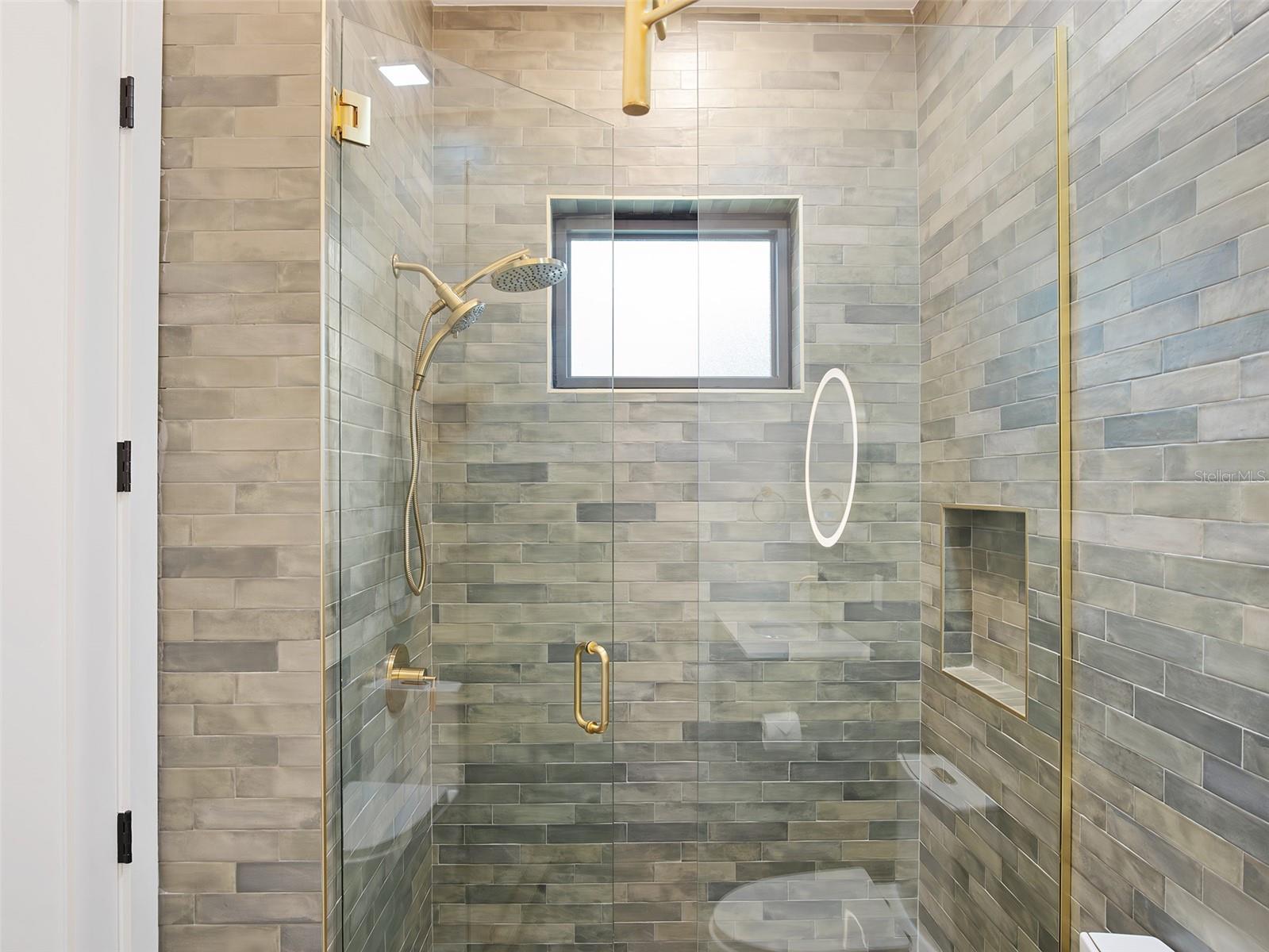 Image 24 of 51 For 5138 Fairway Oaks Dr