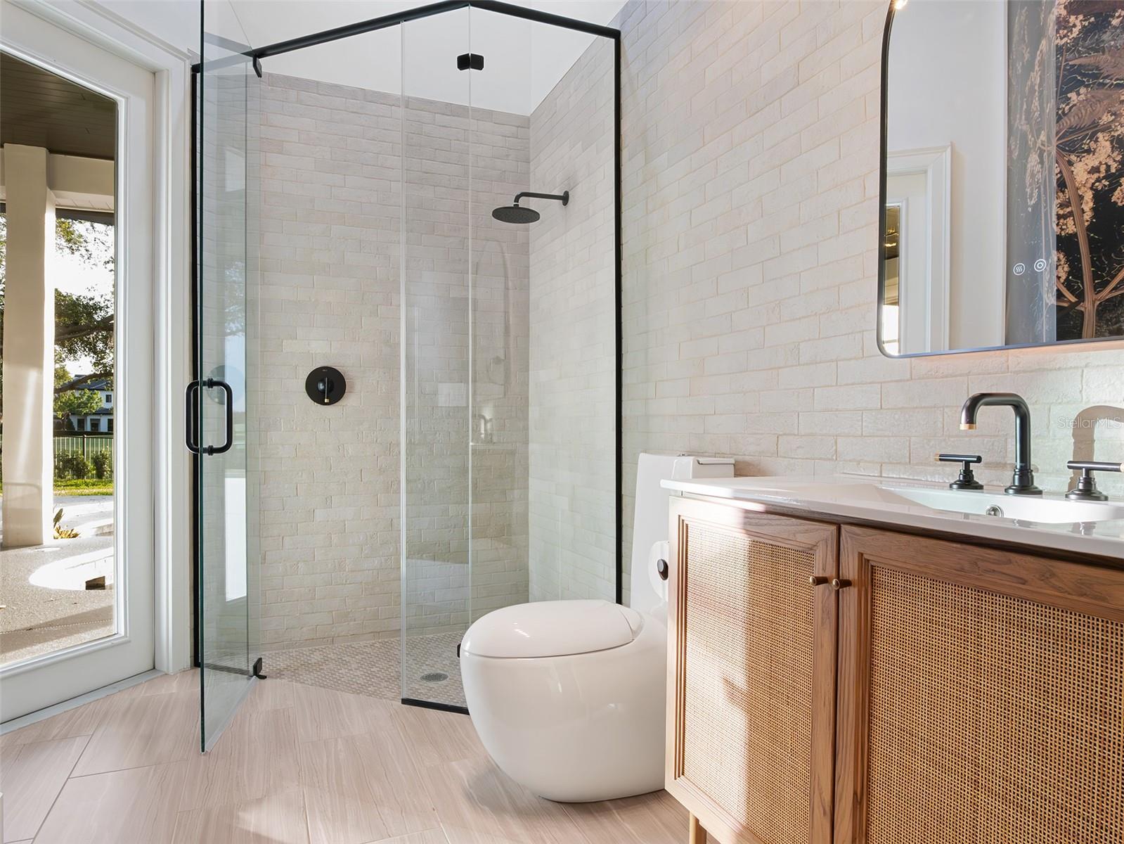 Image 28 of 51 For 5138 Fairway Oaks Dr