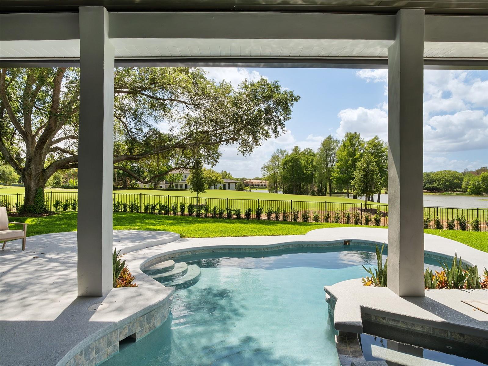 Image 31 of 51 For 5138 Fairway Oaks Dr