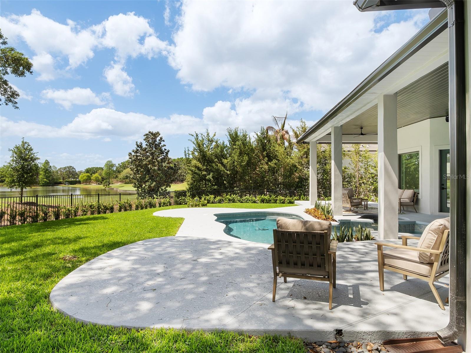 Image 35 of 51 For 5138 Fairway Oaks Dr