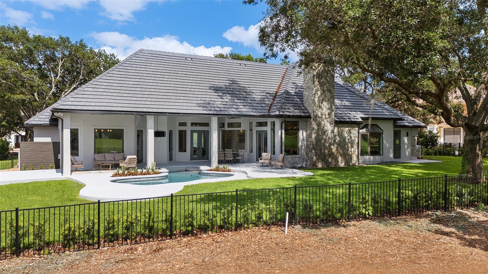 Image 36 of 51 For 5138 Fairway Oaks Dr