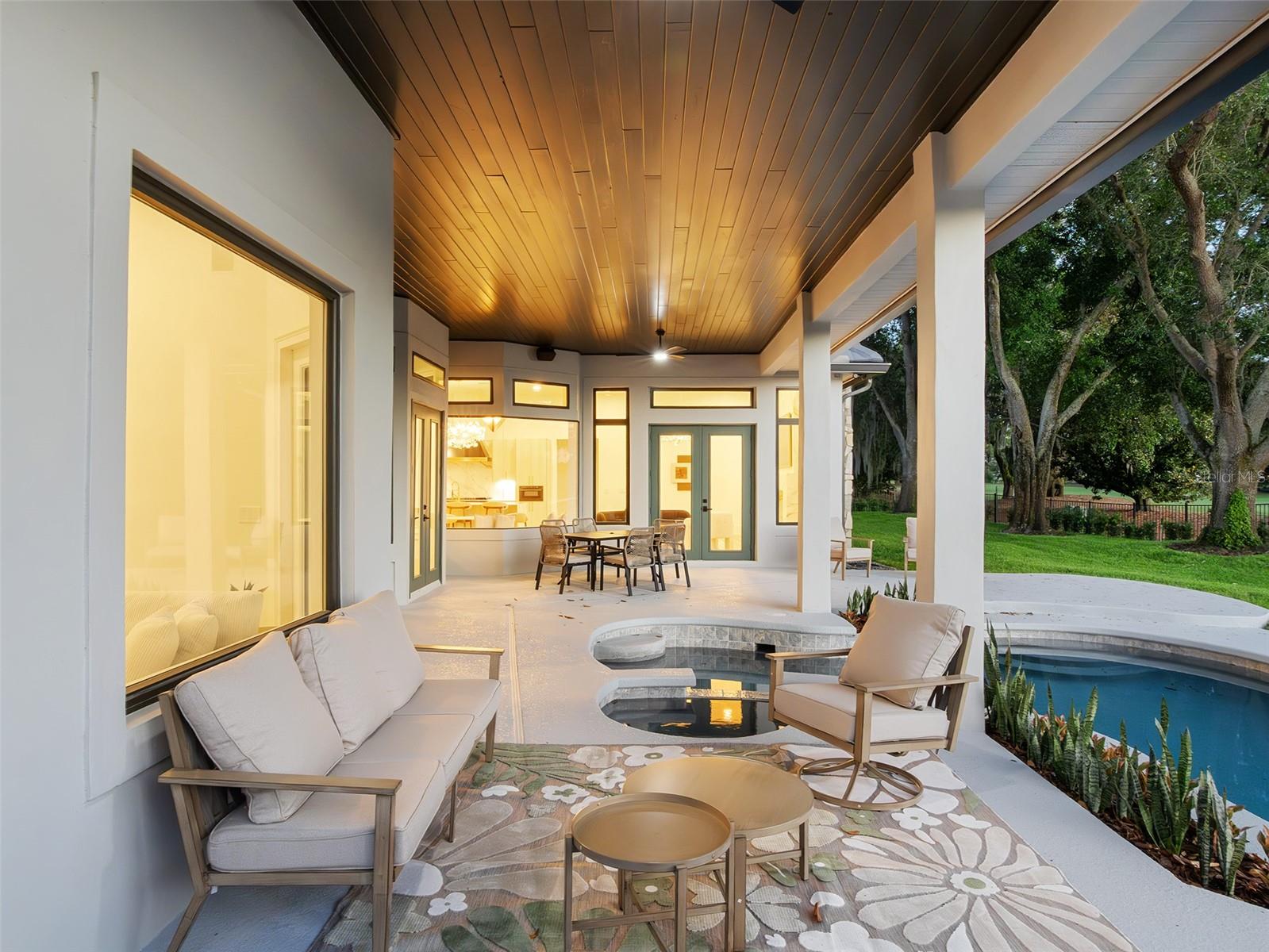 Image 39 of 51 For 5138 Fairway Oaks Dr