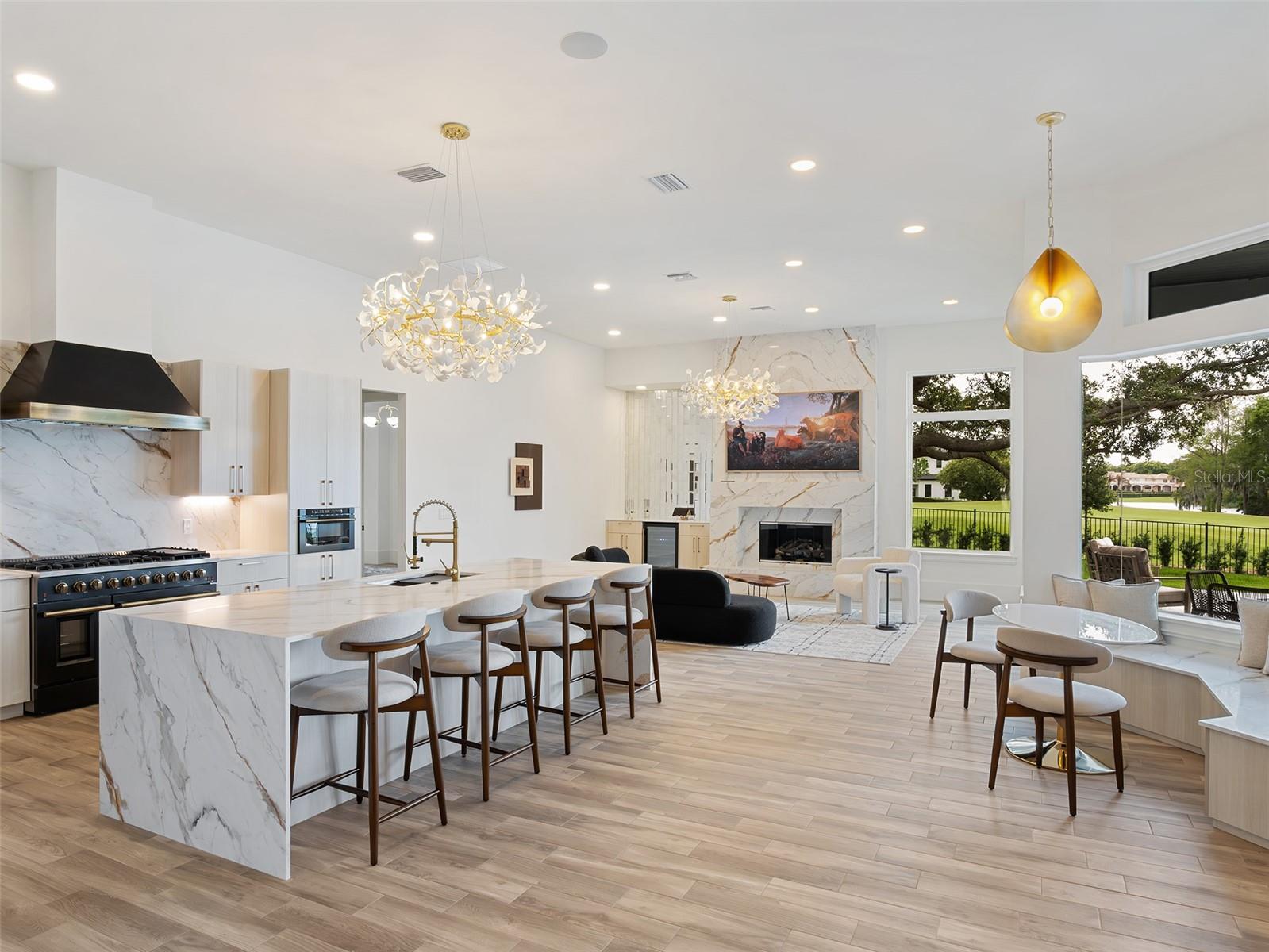 Image 8 of 51 For 5138 Fairway Oaks Dr