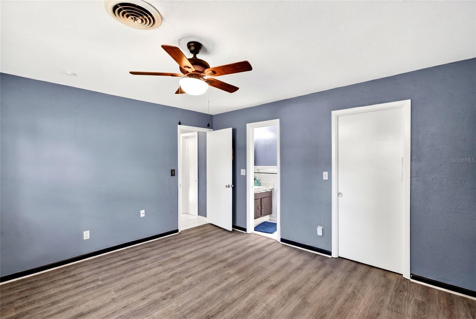 Image 8 of 16 For 2622 35th Avenue