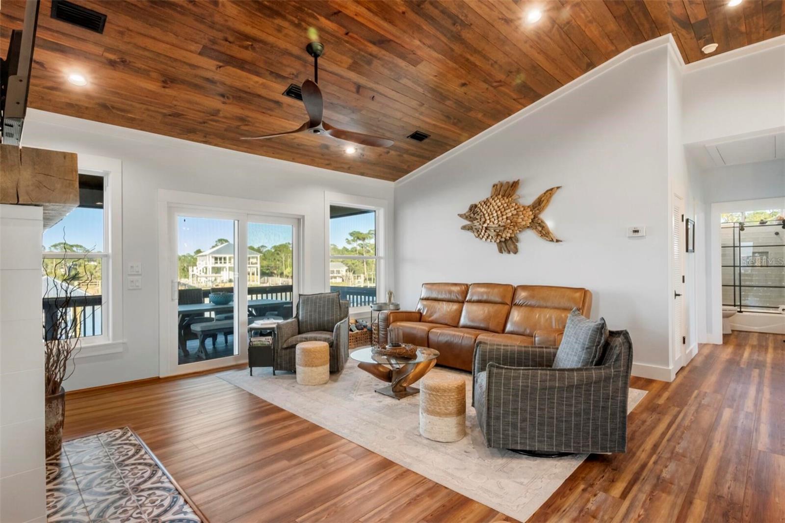 Image 10 of 36 For 331 Land Street