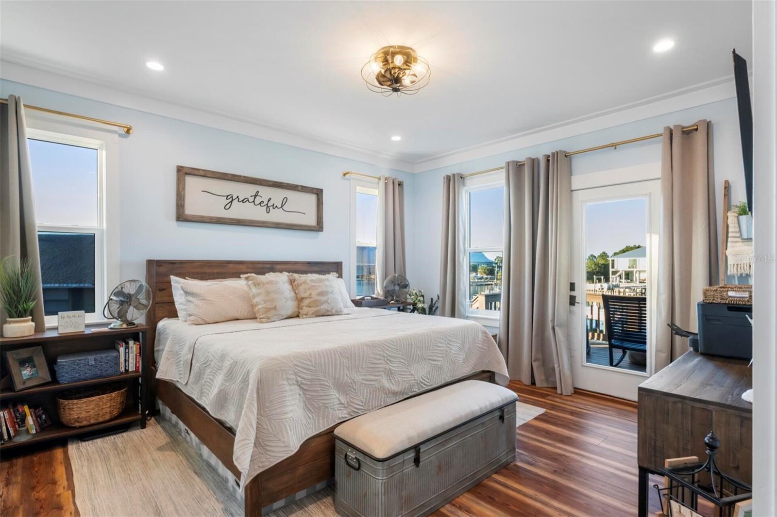 Image 15 of 36 For 331 Land Street