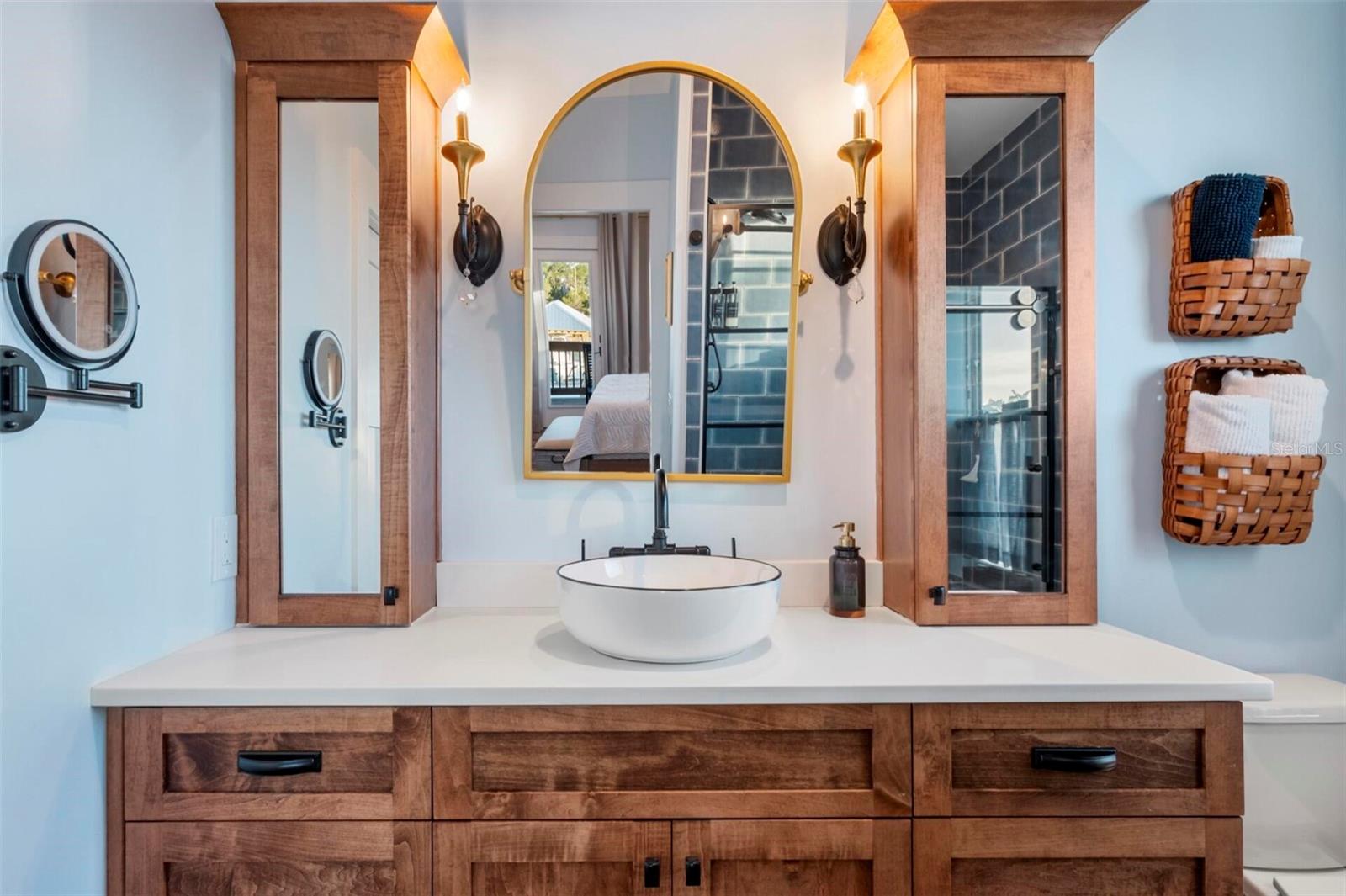 Image 16 of 36 For 331 Land Street