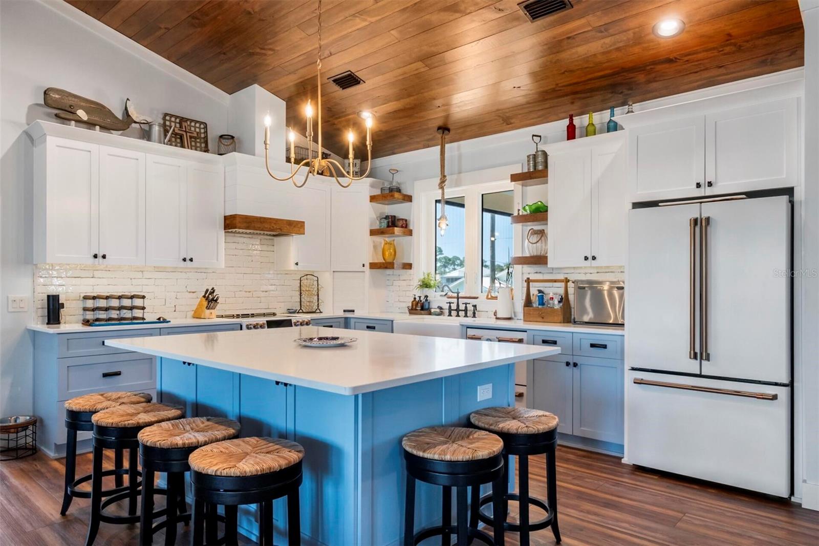 Image 25 of 36 For 331 Land Street