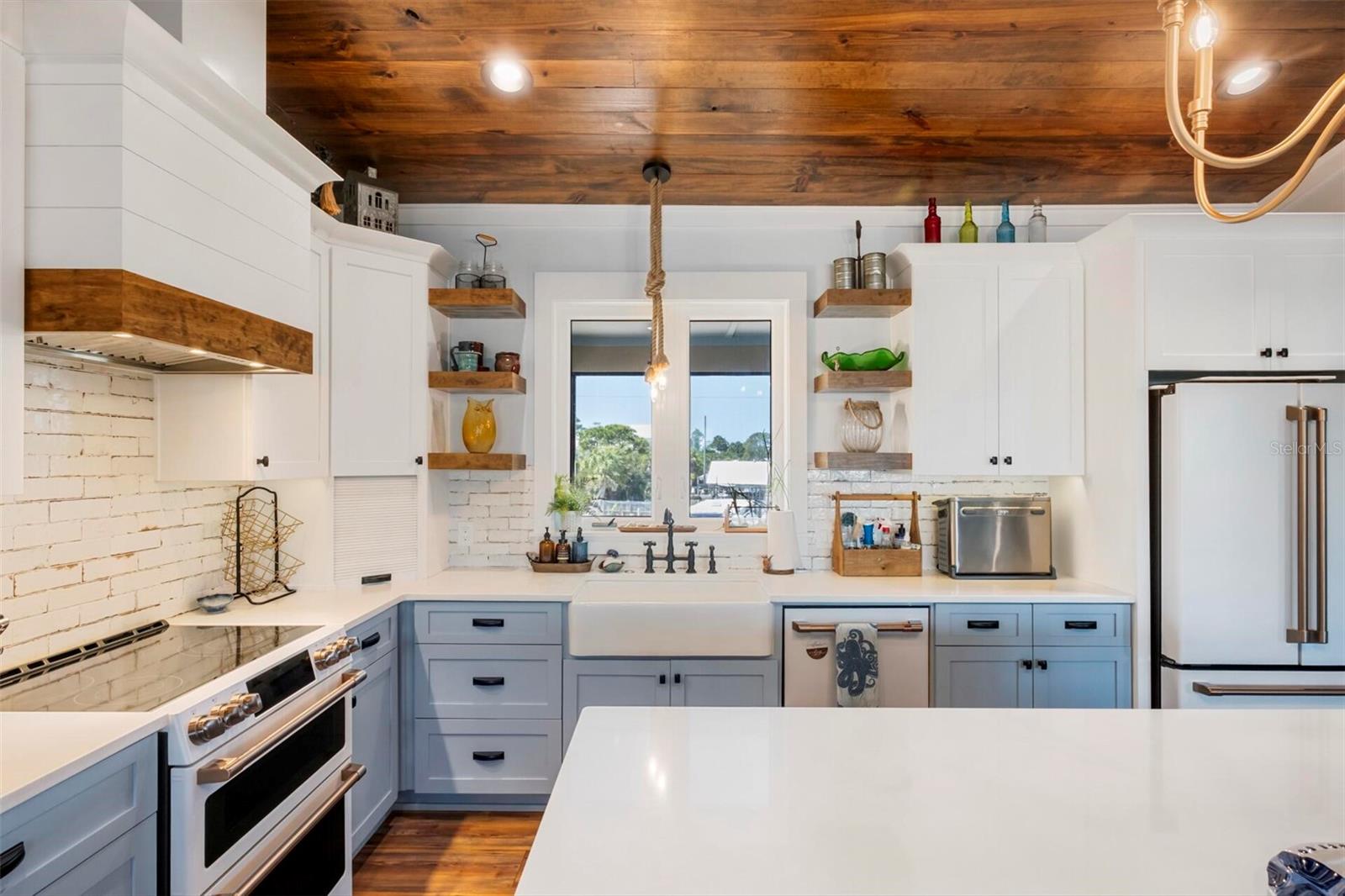 Image 26 of 36 For 331 Land Street