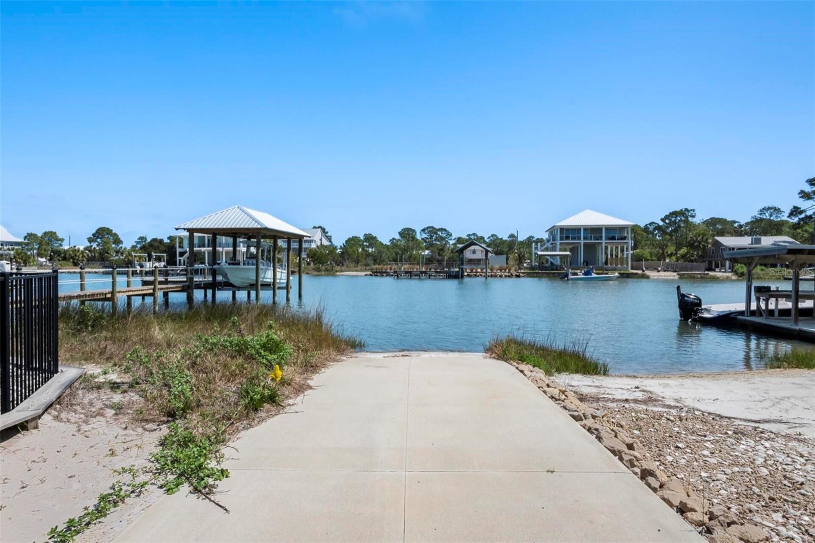 Image 32 of 36 For 331 Land Street