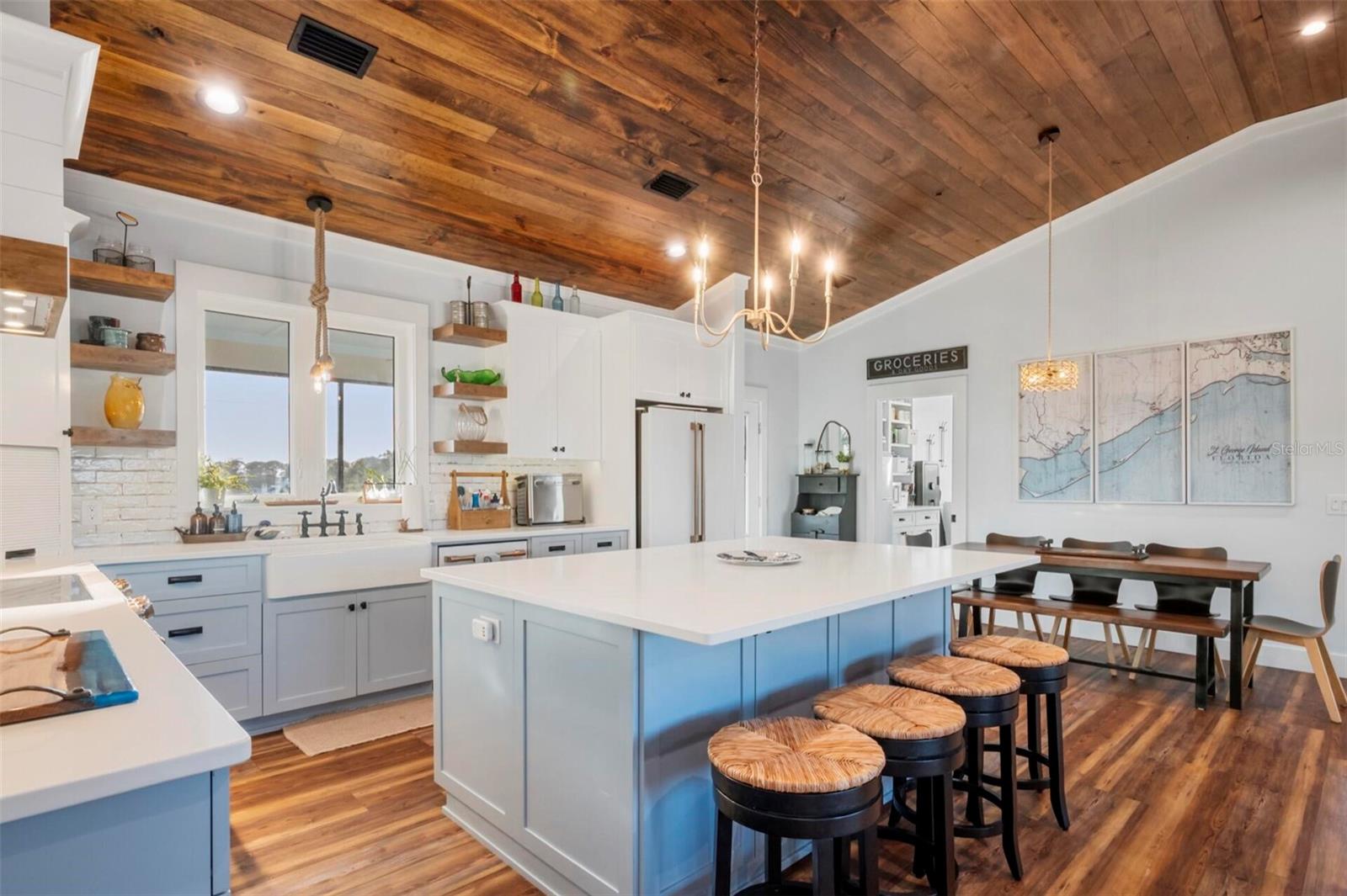 Image 8 of 36 For 331 Land Street