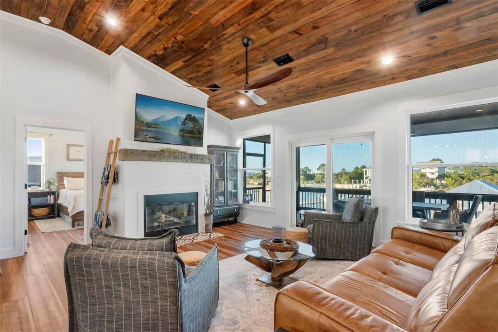 Image 9 of 36 For 331 Land Street