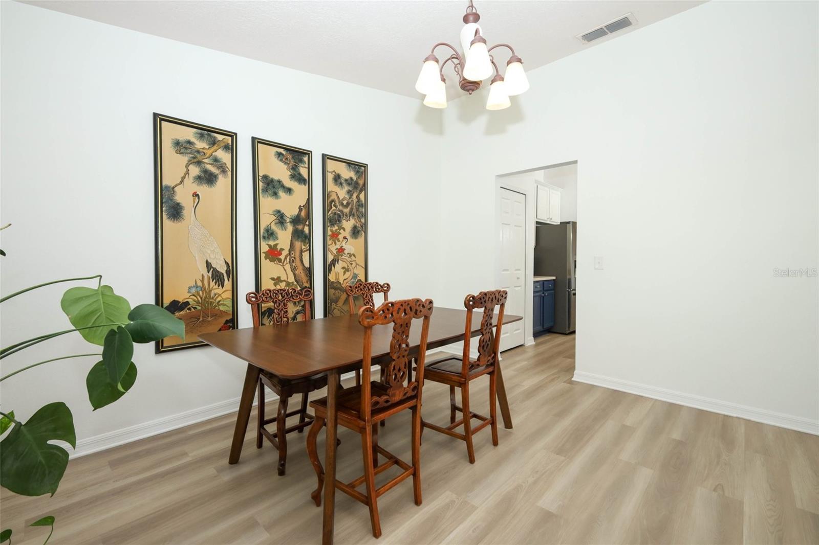 Image 11 of 58 For 1032 Burland Circle