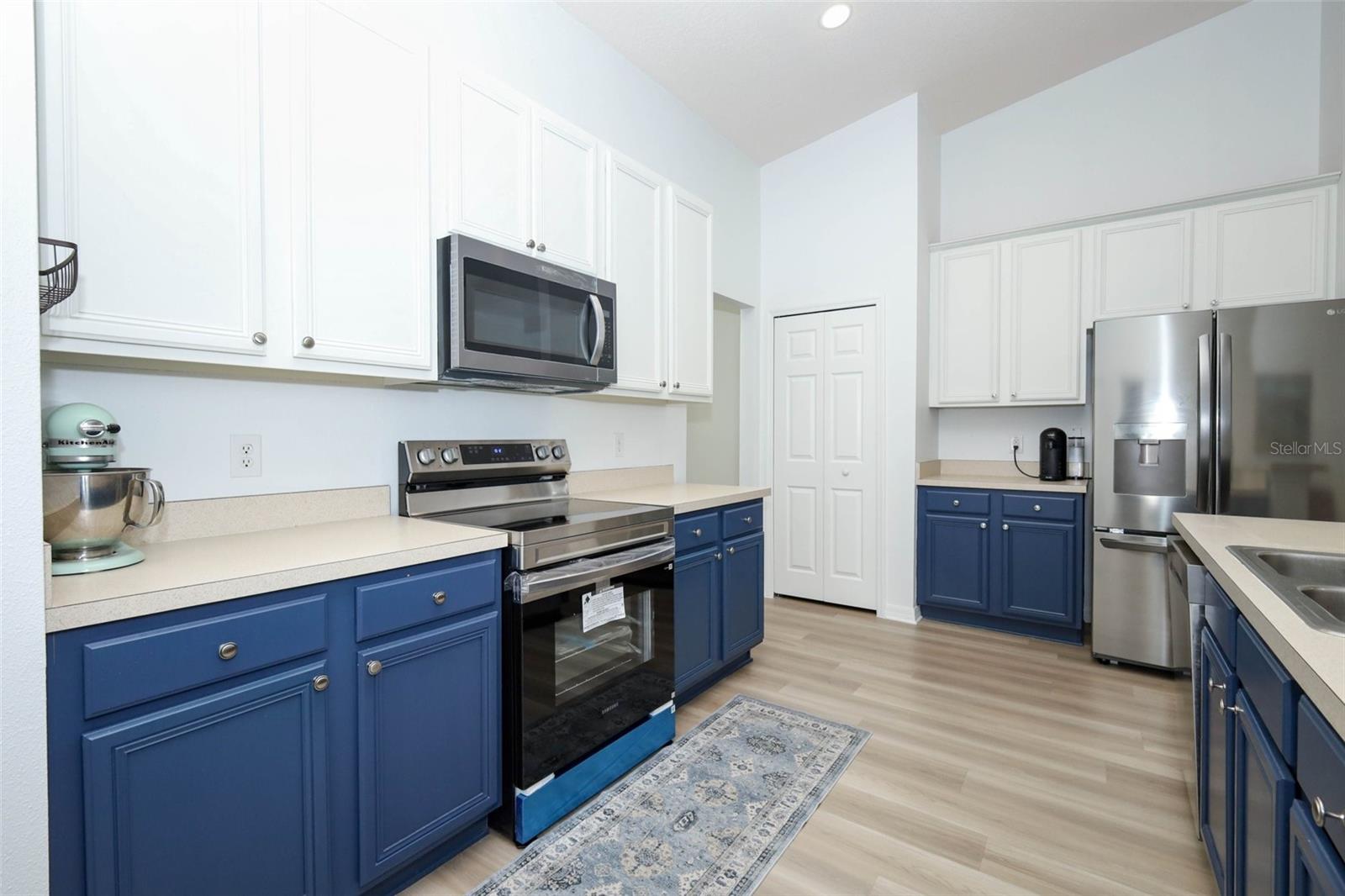 Image 17 of 58 For 1032 Burland Circle