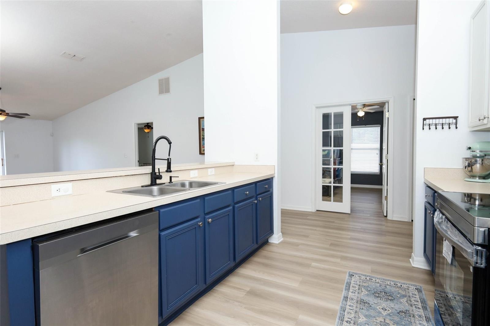 Image 19 of 58 For 1032 Burland Circle