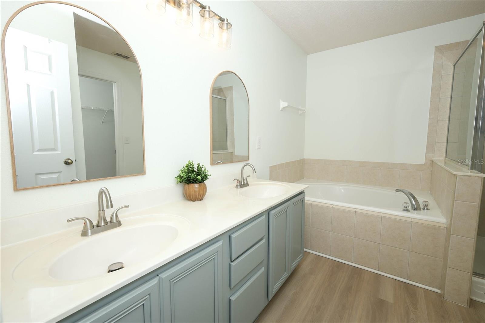 Image 31 of 58 For 1032 Burland Circle