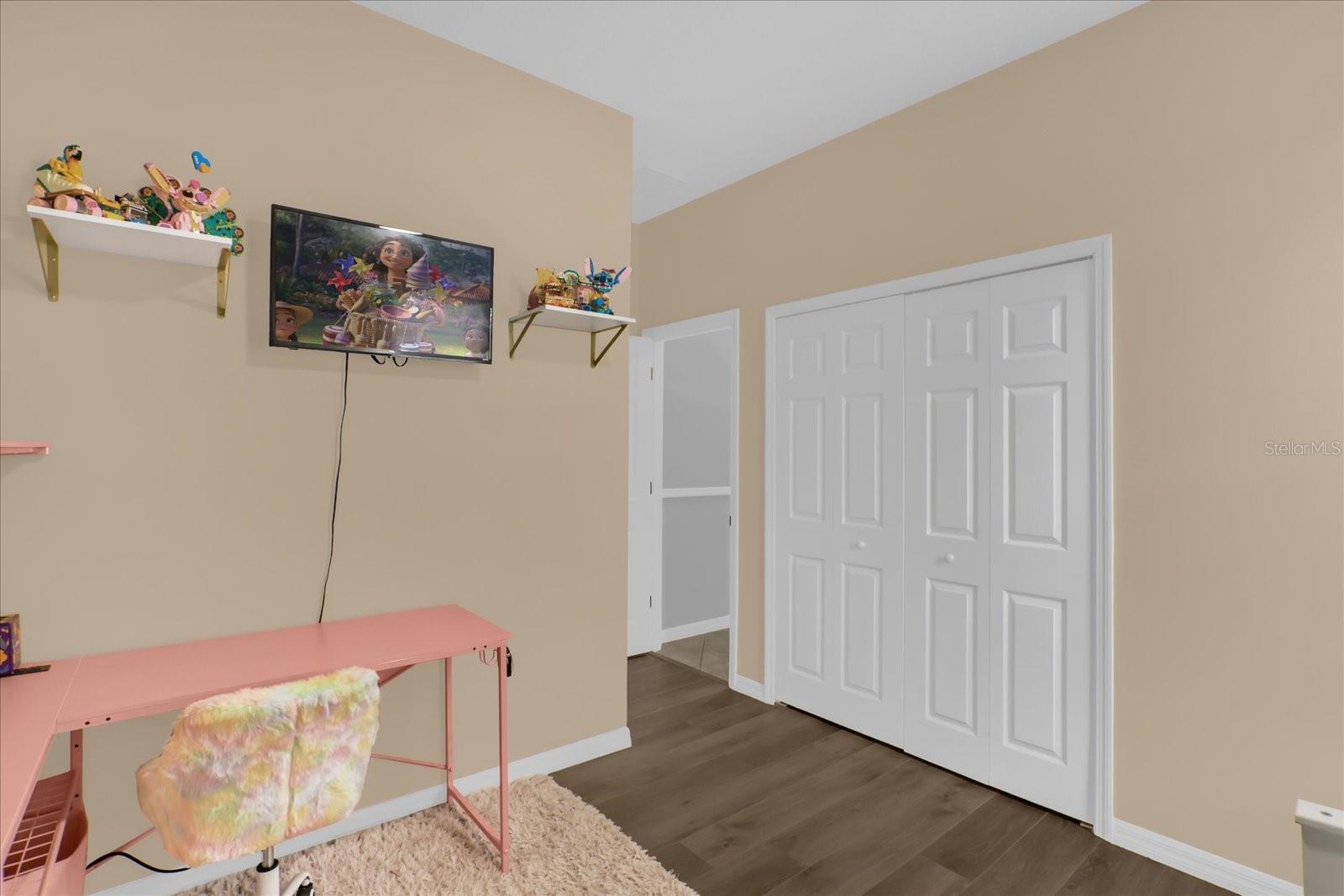 Image 24 of 38 For 235 Venetian Bay Circle