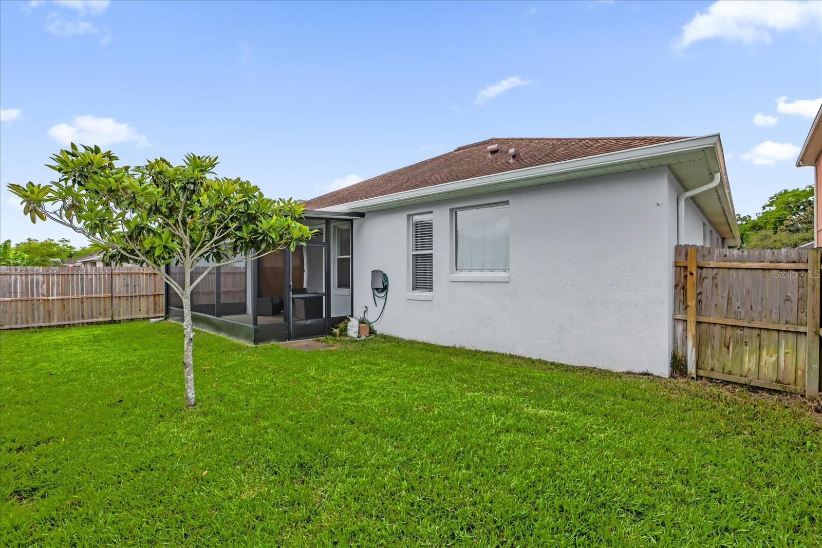 Image 26 of 38 For 235 Venetian Bay Circle