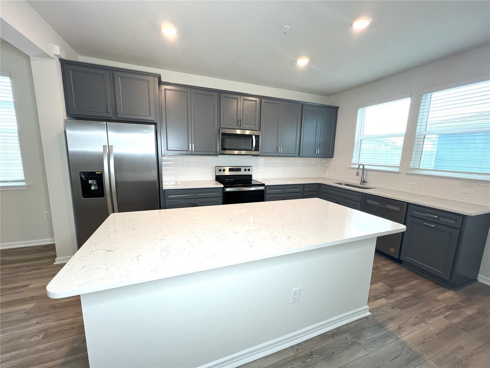 Image 3 of 23 For 14352 Sapelo Beach Dr