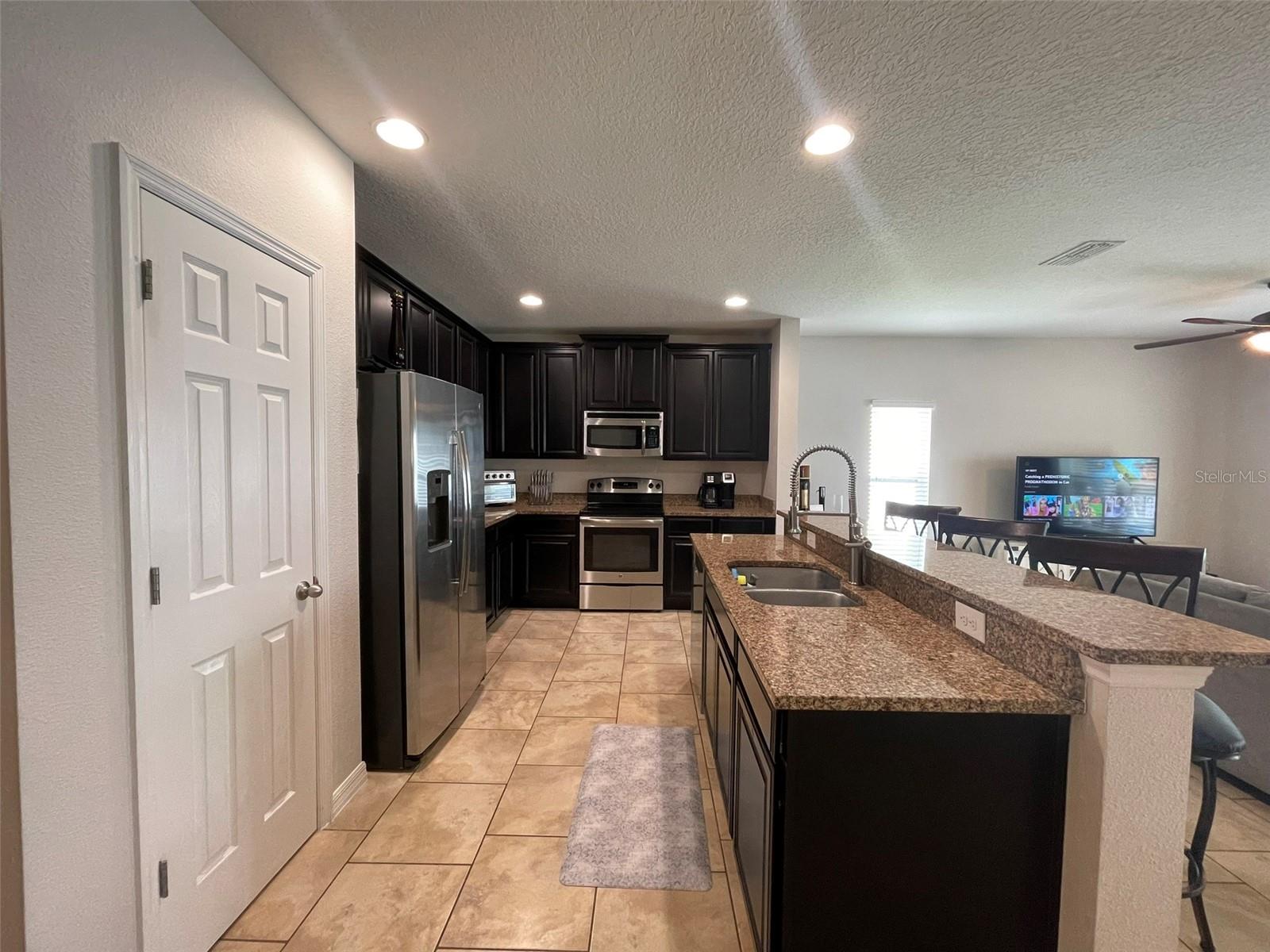 Image 16 of 34 For 9886 Lenox Street