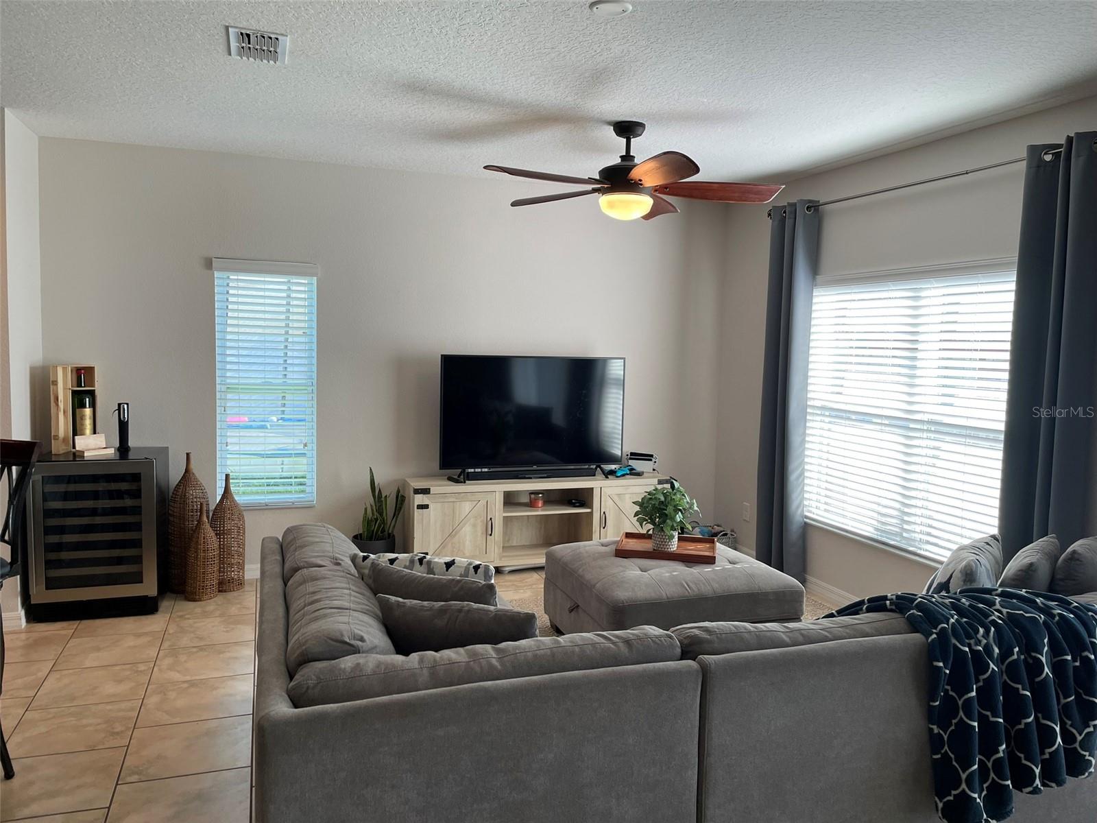 Image 20 of 34 For 9886 Lenox Street