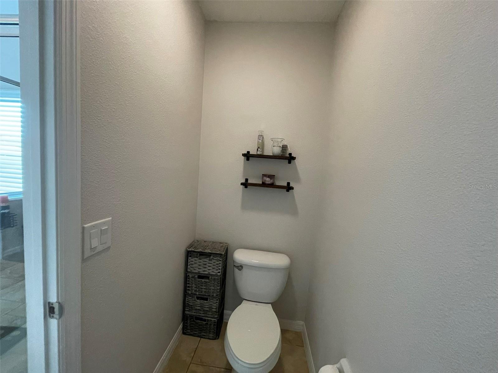 Image 27 of 34 For 9886 Lenox Street