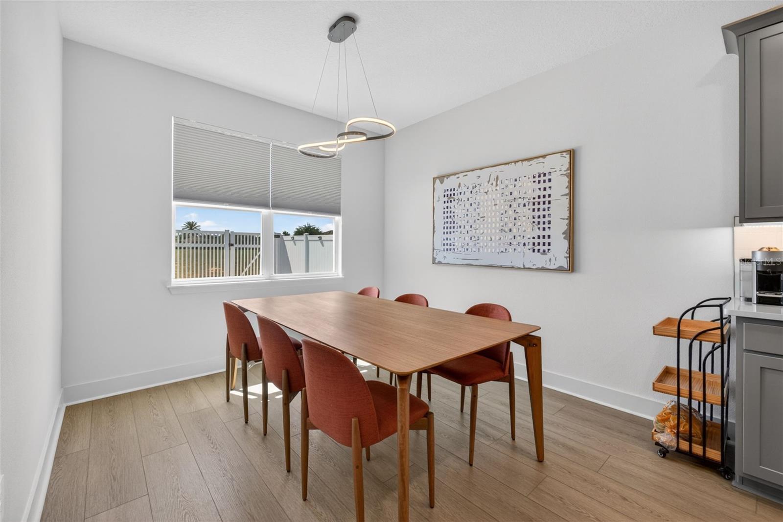 Listing photo id 18 for 9433 Emerald Berry Drive