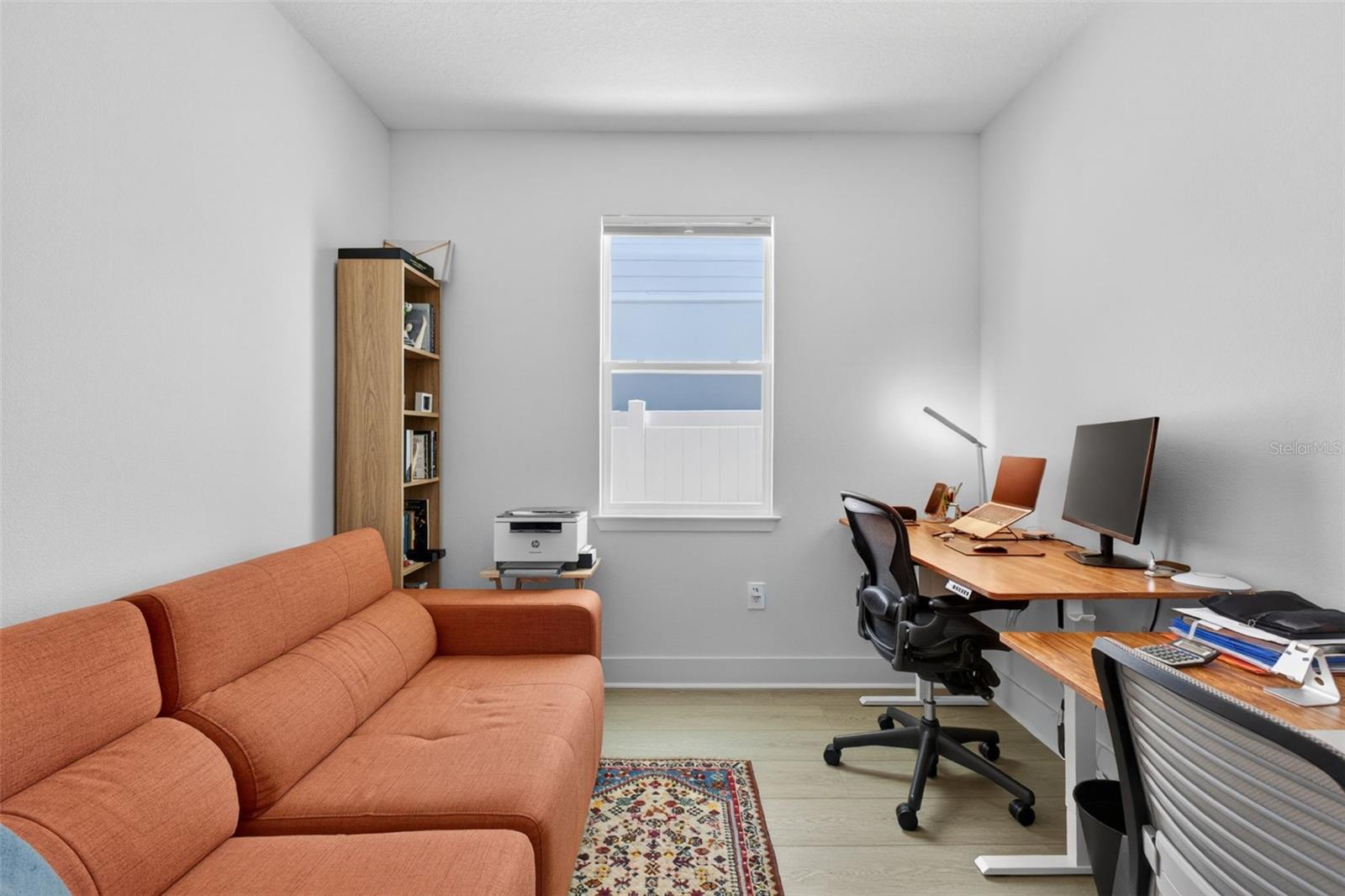 Listing photo id 23 for 9433 Emerald Berry Drive