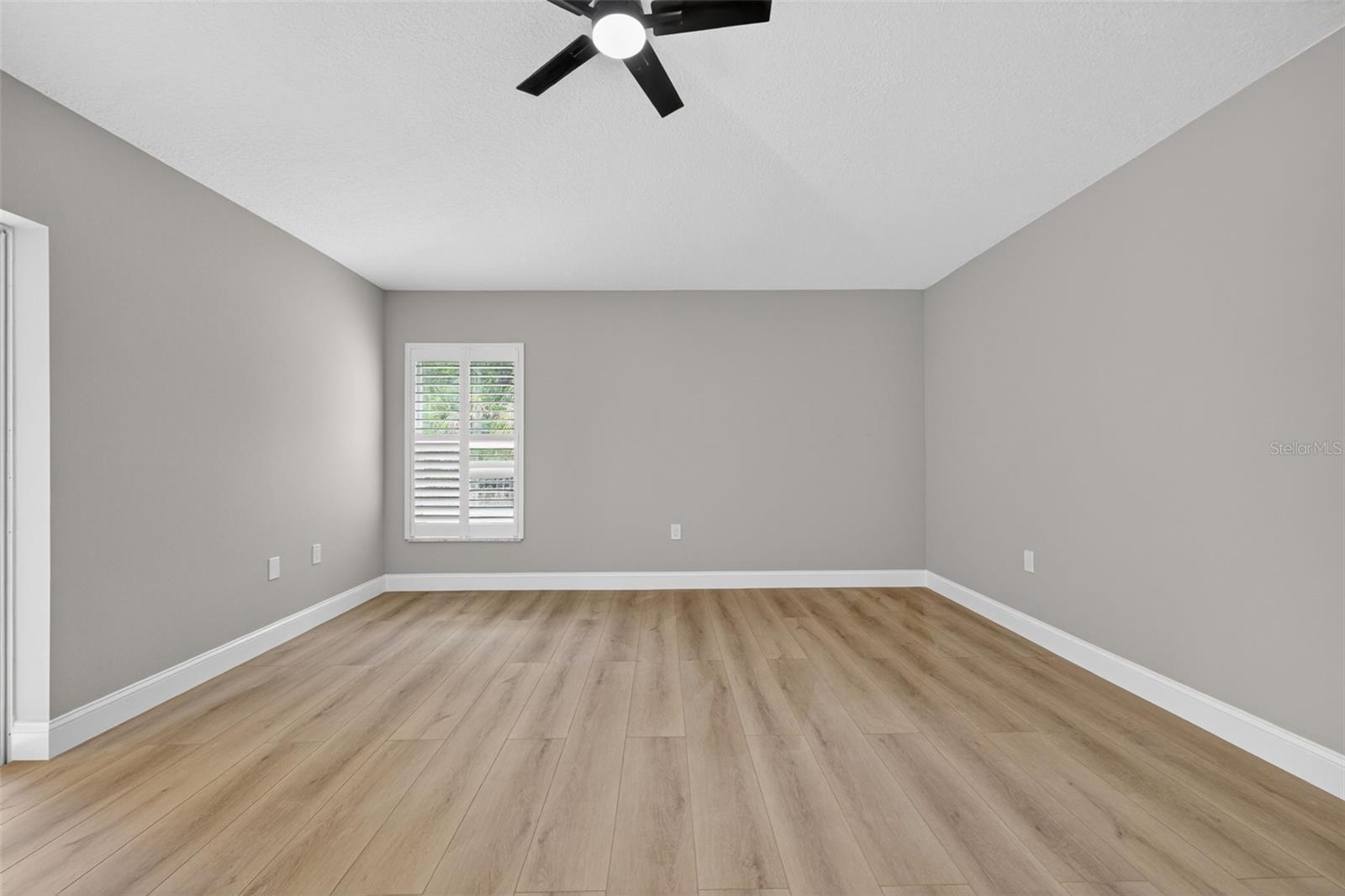 Image 11 of 35 For 14818 Heronglen Drive