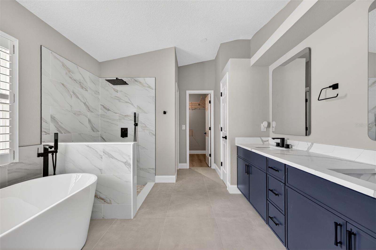 Image 12 of 35 For 14818 Heronglen Drive