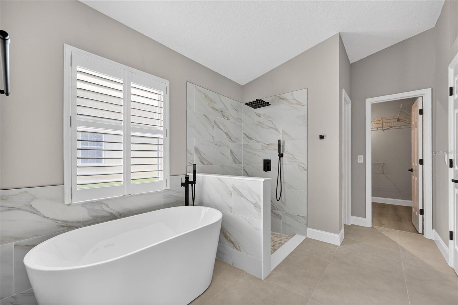 Image 13 of 35 For 14818 Heronglen Drive