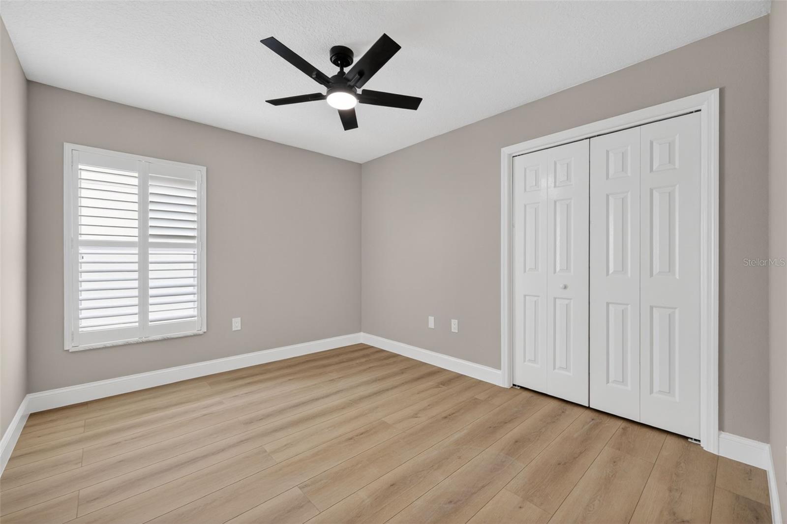 Image 16 of 35 For 14818 Heronglen Drive