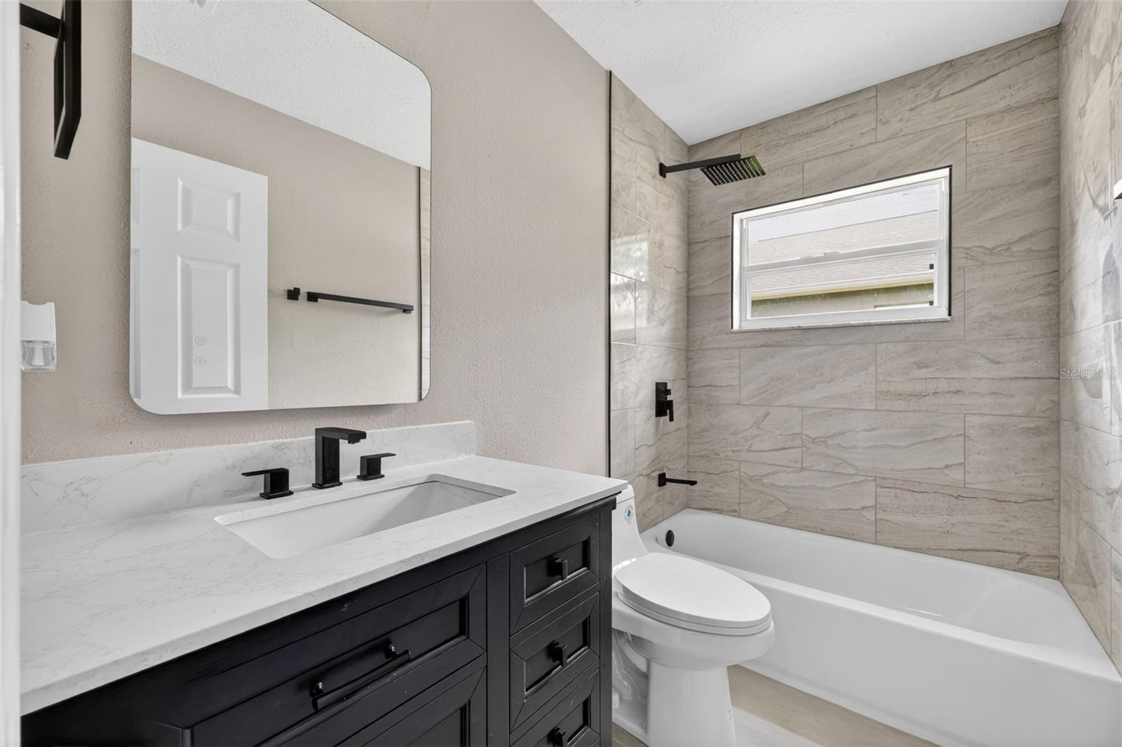 Image 18 of 35 For 14818 Heronglen Drive