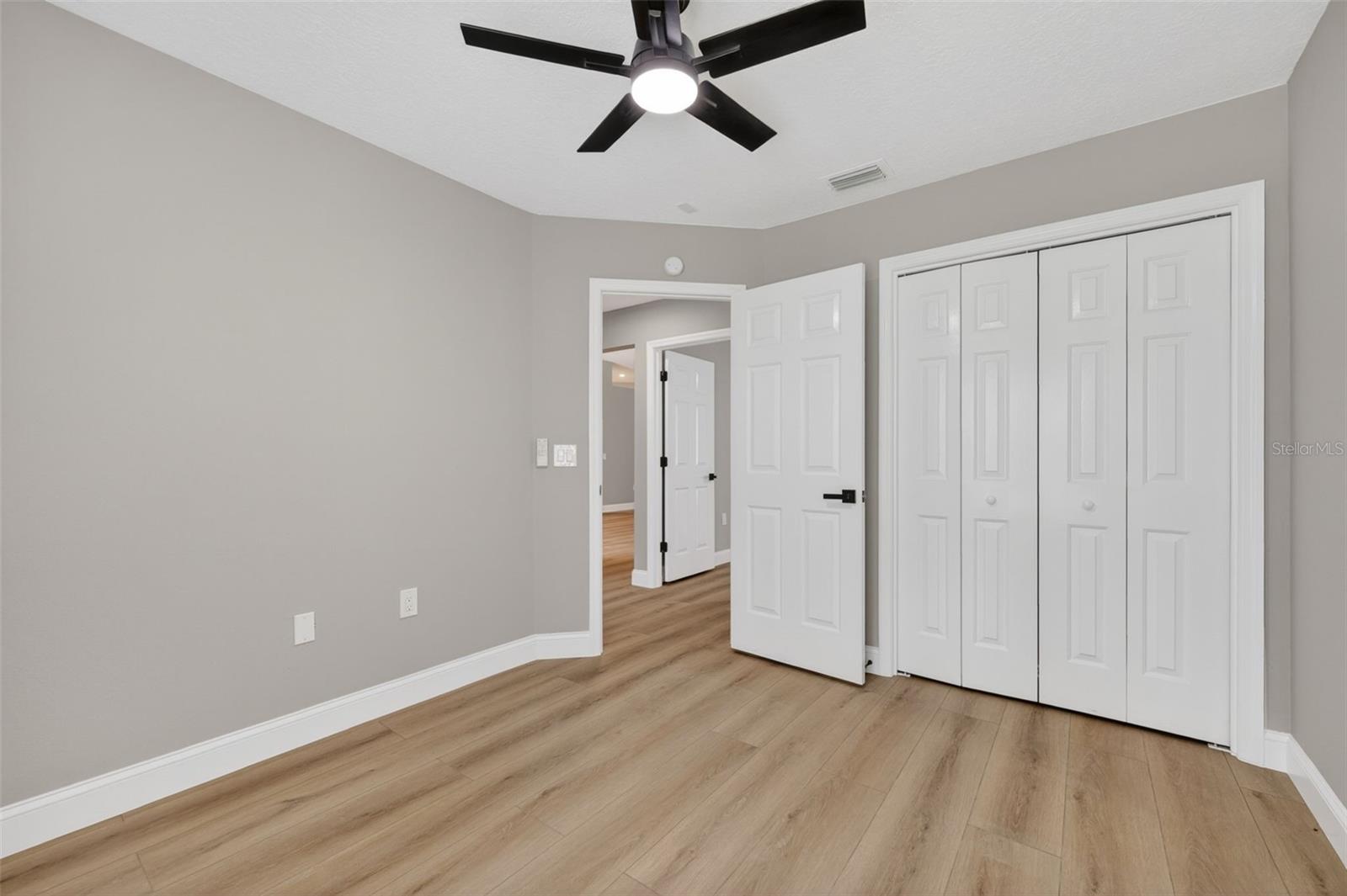 Image 20 of 35 For 14818 Heronglen Drive