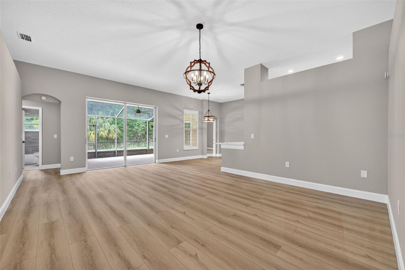 Image 9 of 35 For 14818 Heronglen Drive