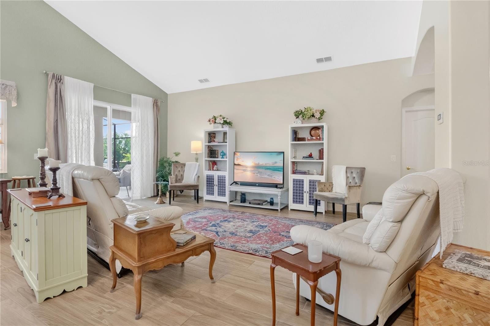 Image 6 of 58 For 9639 Westover Club Circle