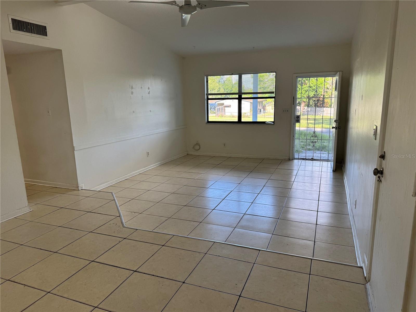 Image 4 of 12 For 126 Willow Avenue