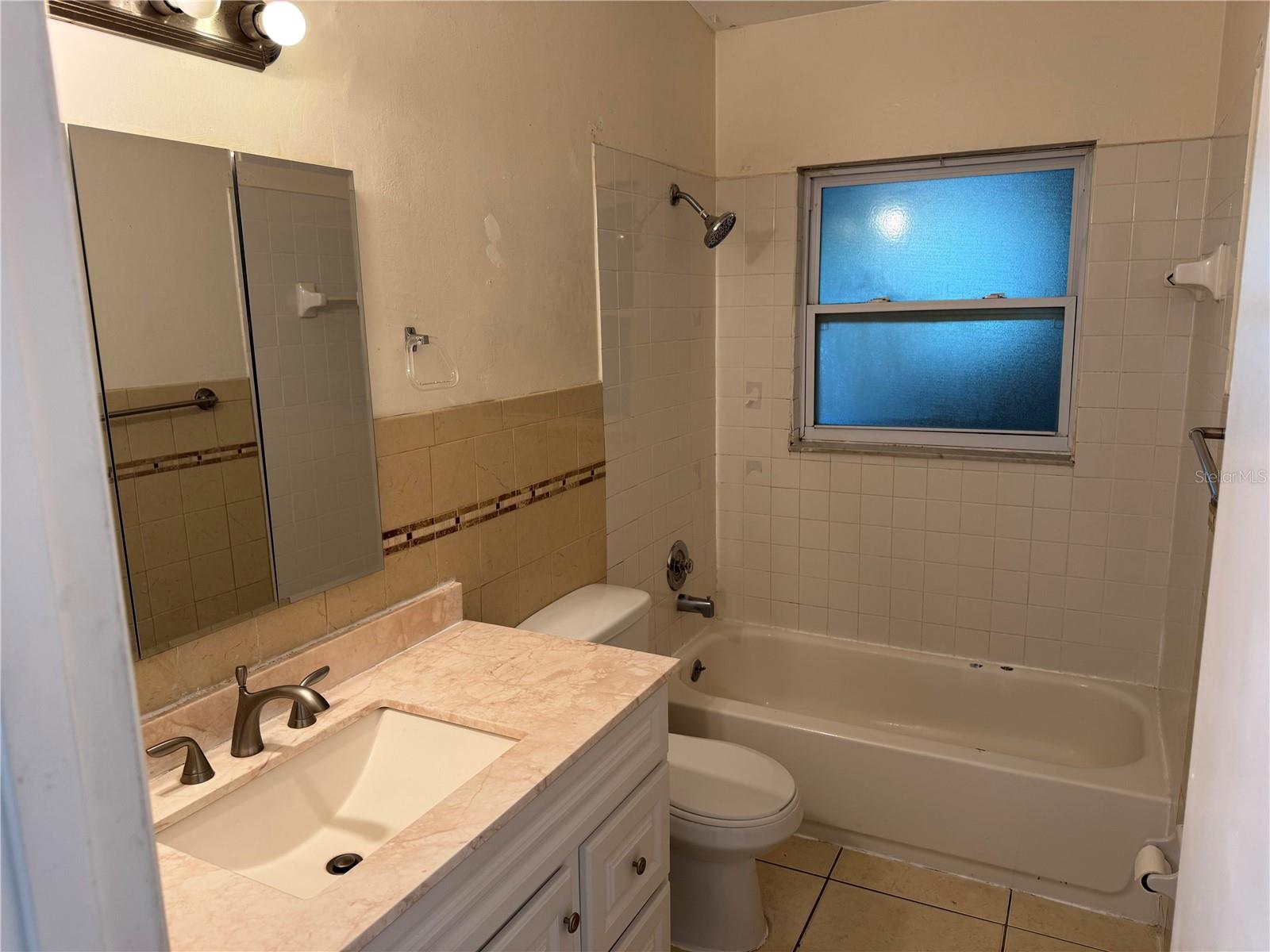 Image 8 of 12 For 126 Willow Avenue