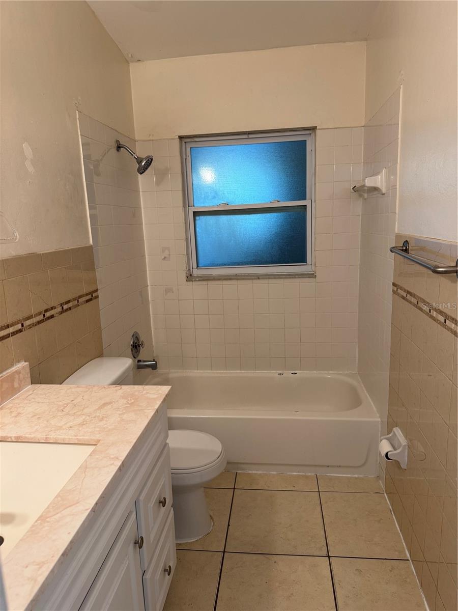 Image 9 of 12 For 126 Willow Avenue